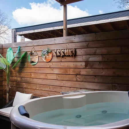 Maison D'Hote Les Notes Endormies Suite Le Refuge Walcourt Exterior photo